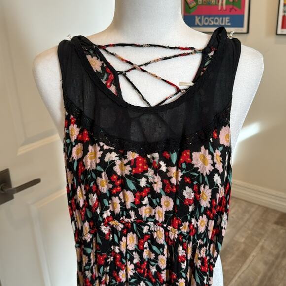 Kimchi Blue Backless Dress - Size XS - Picture 3 of 7